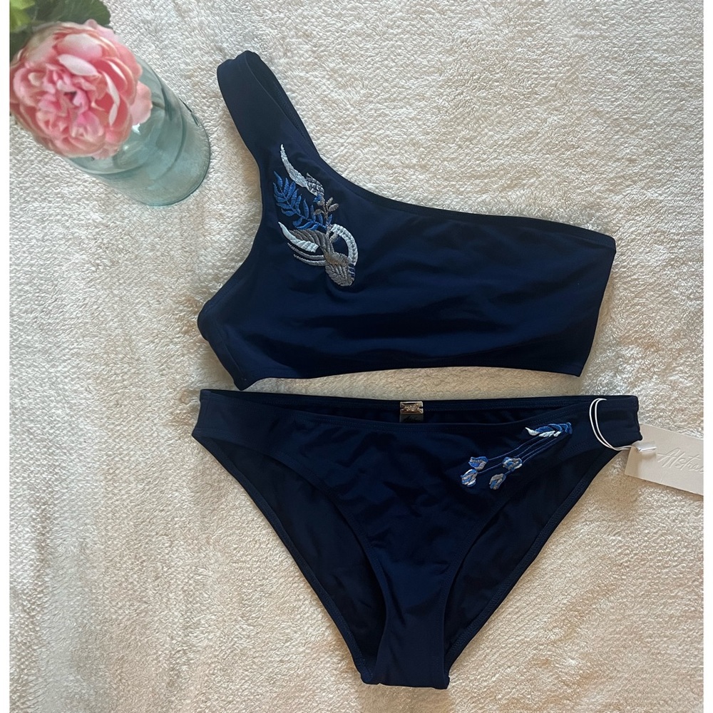 NWT. Alstrae One Shoulder/French Bottom in Navy Blue. Sz small.
